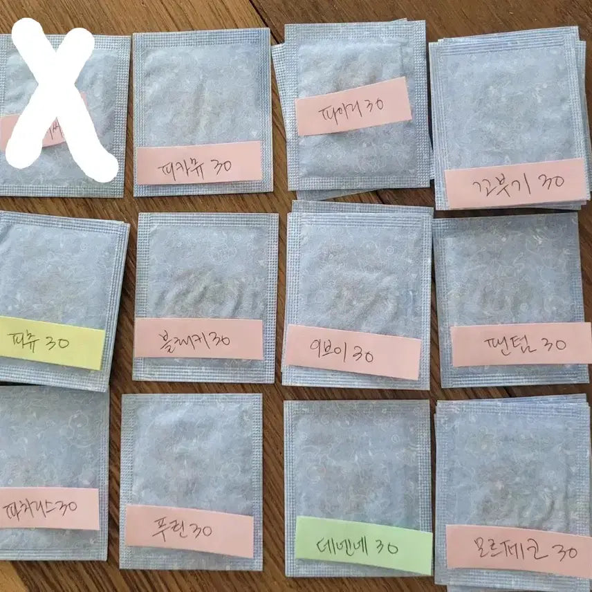 [BUNJANG] Pokemon Bread Stickers Season 5 Logo Seals Squirtle, Pichu, Eevee, Magikarp, Morpeko / 포켓몬띠부씰 시즌5 로고씰 판매(7/3)