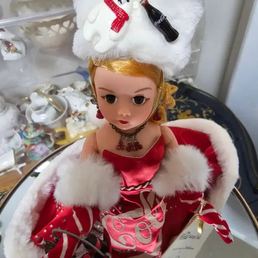 [BUNJANG] Madame Alexander Coca-Cola Fantasy Doll / 마담알렉산더 코카콜라 판타지
