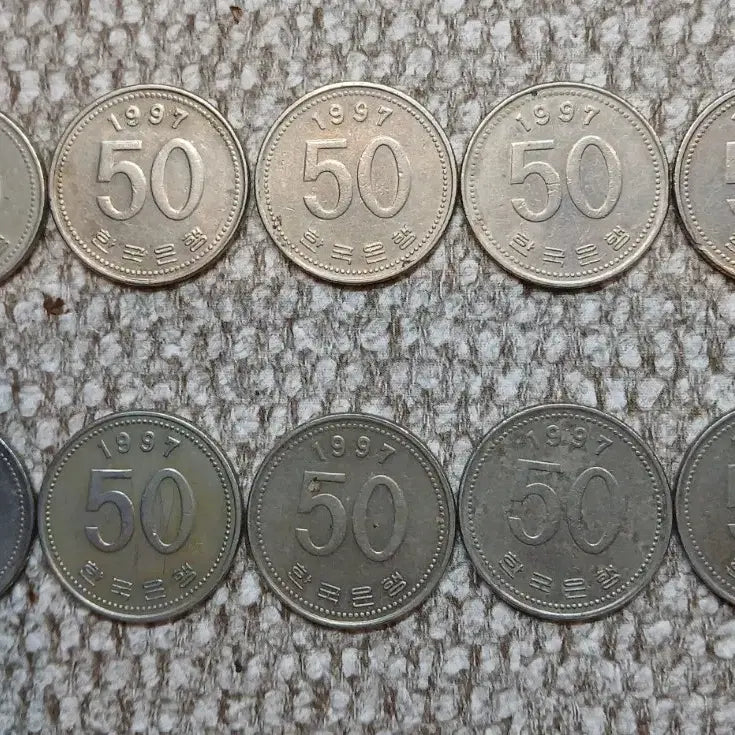 [BUNJANG] 1997 50 Won Coin Bundle (10 pieces) / 1997년 50원 동전 10개 일괄