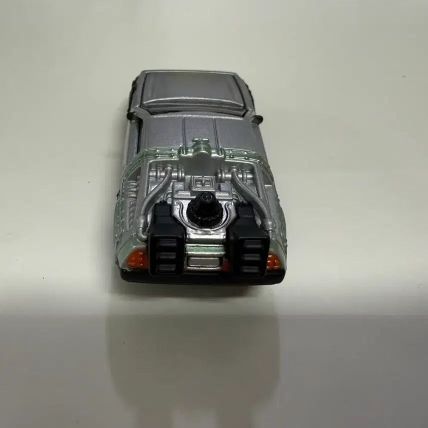 [BUNJANG] Universal Limited Edition DeLorean Tomica / 유니버셜 한정판 드로리안 토미카