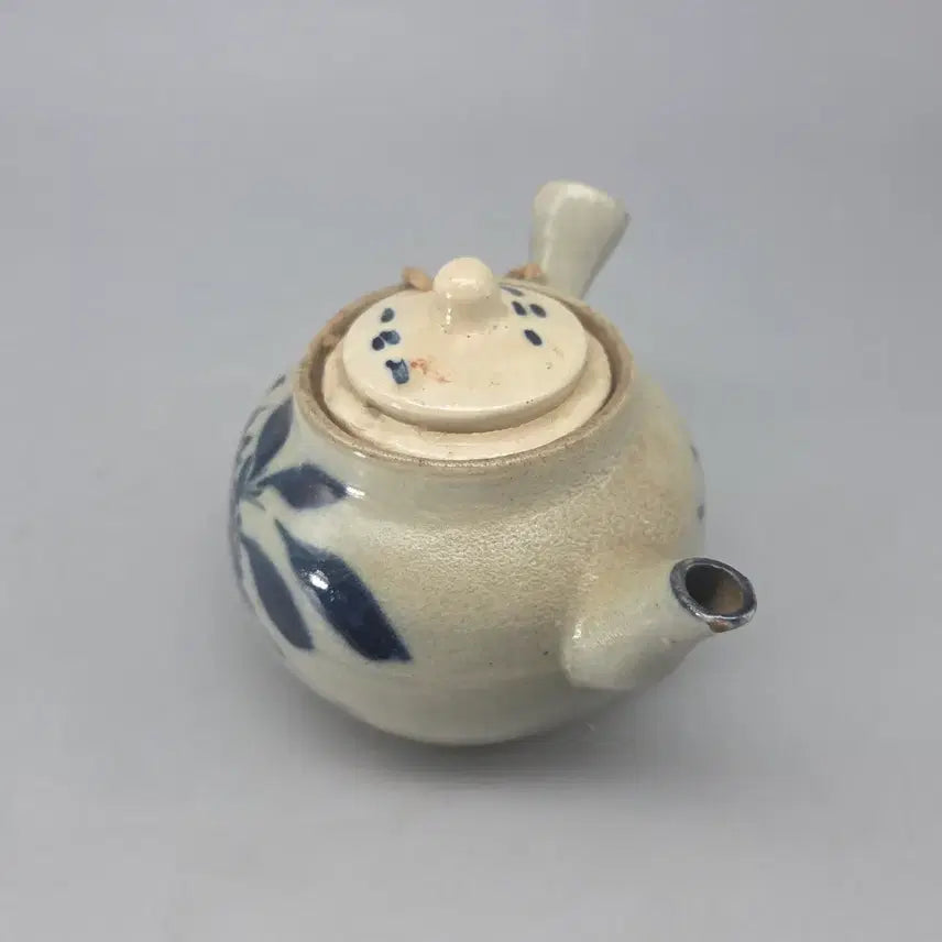 [BUNJANG] Chinese Republic Celadon Chrysanthemum Pattern Teapot / 골동품 진품 청말 민국 자주요 청화 국화문 횡파호 다관
