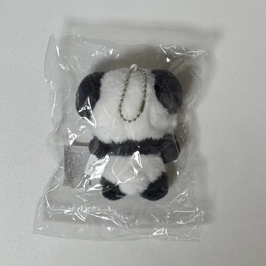 [BUNJANG] Aespa Winter Panda Stuffed Doll / 에스파 윈터 판다 직직이 인형