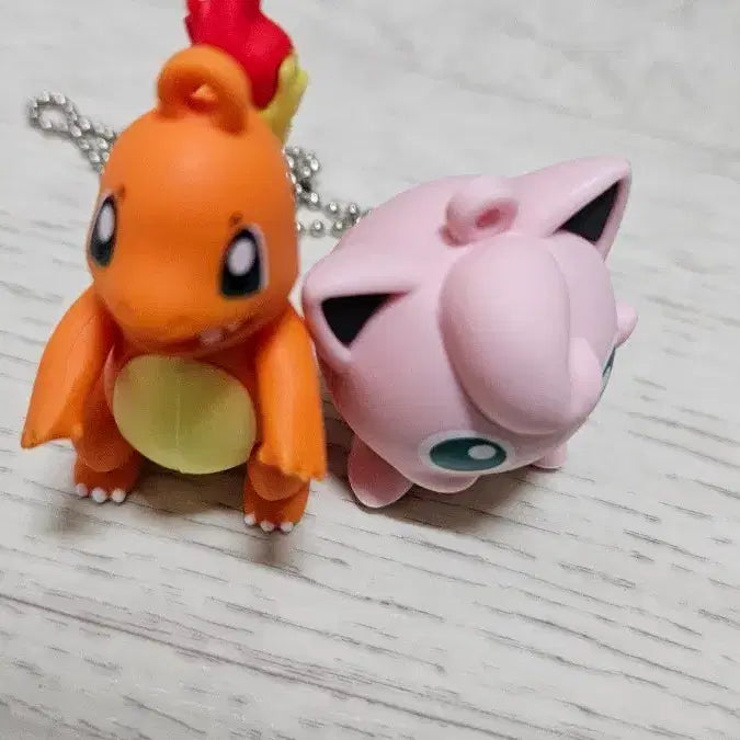 [BUNJANG] Pokemon Magnet Keychain (Charmander/Jigglypuff) / 나몰빼미 교환 원합니다 포켓몬스터 피규어 (파이리/푸린)
