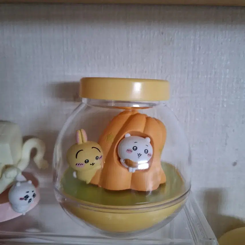 [BUNJANG] Chiikawa Terrarium Gacha Figure / 치이카와 테라리움 가챠