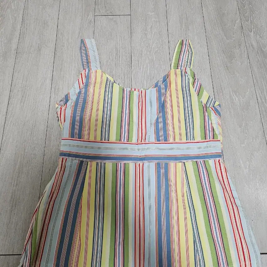 [BUNJANG] Stripe Strap Sleeveless Blouse / 줄무늬 끈 나시 블라우스