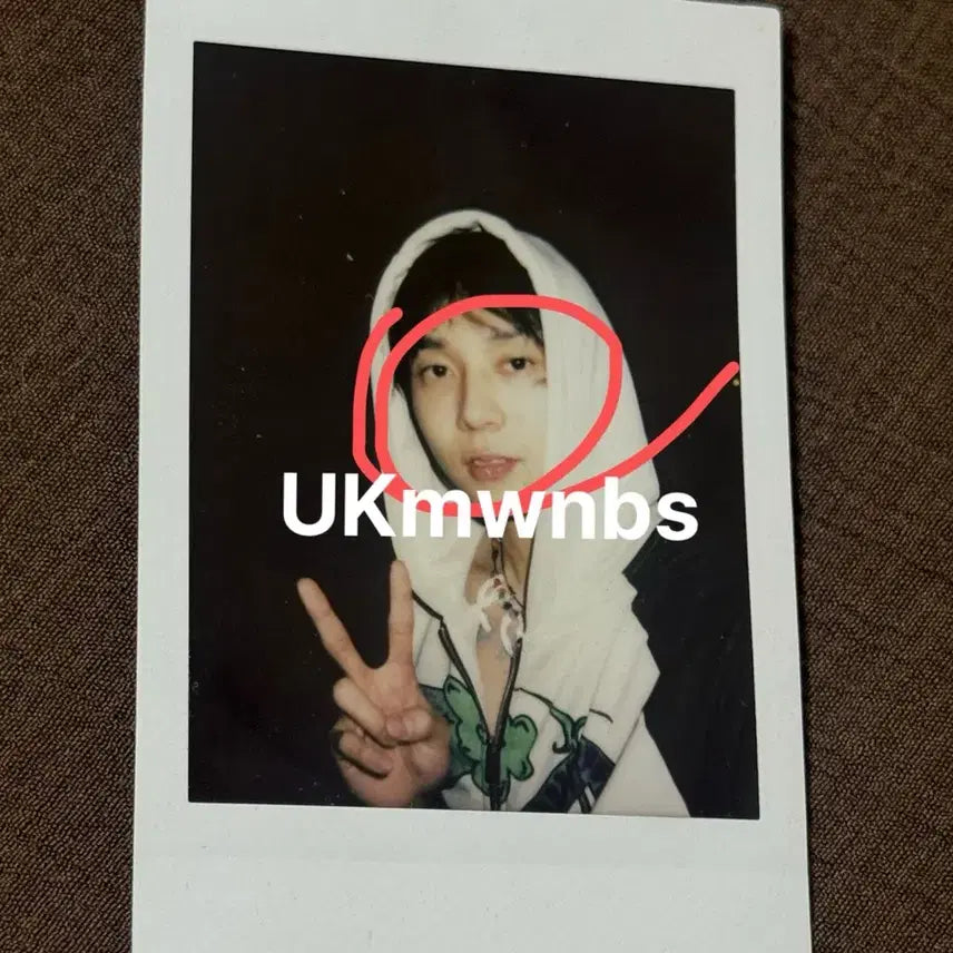 [BUNJANG] Dawn Hyojong Polaroid / Dawn  김효종 폴라로이드