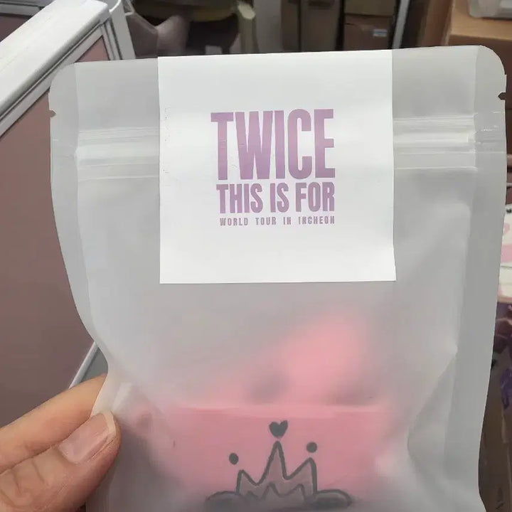 [BUNJANG] TWICE Momo Airpod Case / 트와이스 모모 에어팟케이스