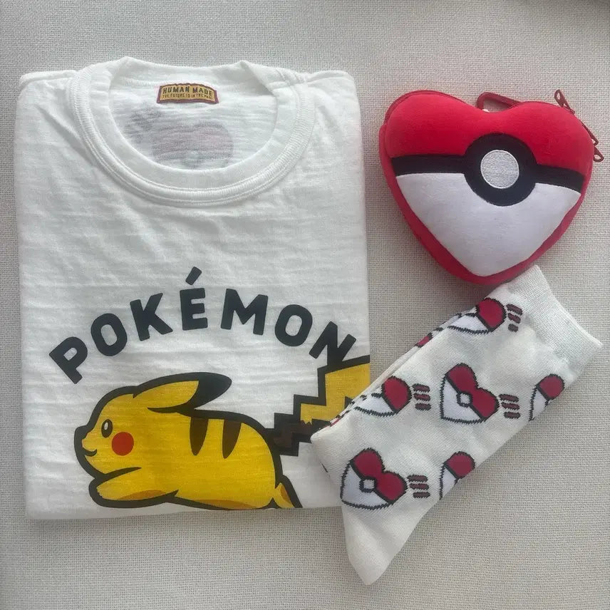 [BUNJANG] Pokemon Human Made Heart Pass Case / 포켓몬 휴먼메이드 하트 패스케이스