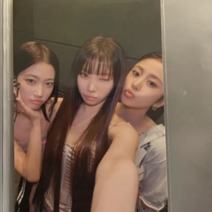 [BUNJANG] LE SSERAFIM Weverse POB Photocard / 르세라핌 위버스 특전 포카 260523