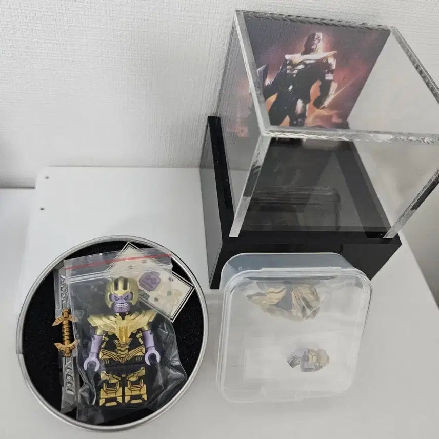 [BUNJANG] LEGO Custom M&amp;M Thanos with Custom Case / * 레고 커스텀 M&amp;M 타노스 + 맞춤 케이스