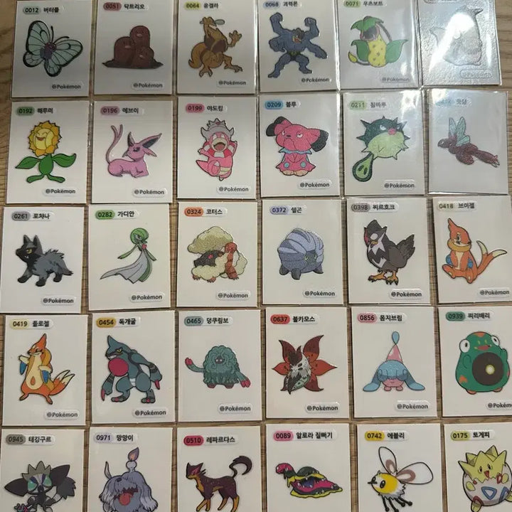 [BUNJANG] Pokemon Stickers Bundle (31 pcs) / 포켓몬 띠부씰 34장 일괄