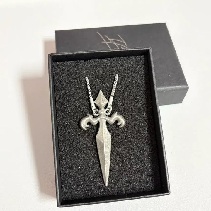 [BUNJANG] Nijisanji Kenmochi Touya Necklace / 니지산지 토가비토 켄모치 토우야 목걸이
