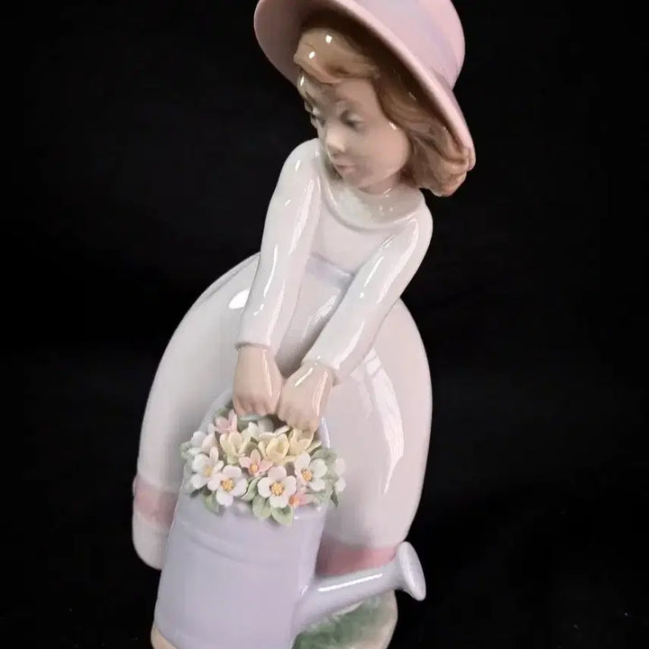 [BUNJANG] Yadrobo Springtime Fun Ceramic Sculpture / 야드로보의재미