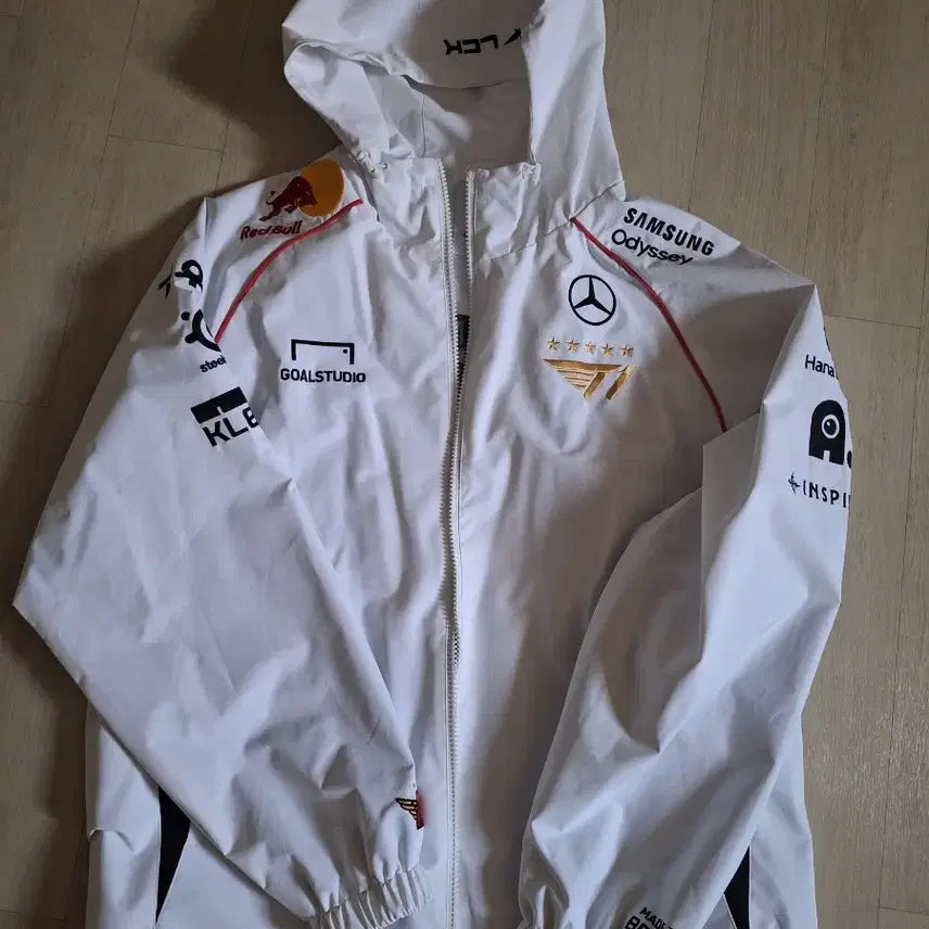 [BUNJANG] T1 2024 Worlds 5-Star Uniform Jacket (Size M) / lck 티원t1 롤 2024월즈 유니폼(5성)자켓 m사이즈 팝니다.