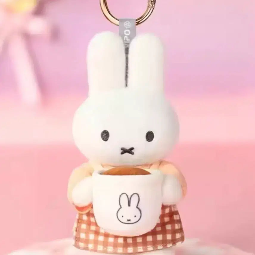 [BUNJANG] Miffy Bakery Baking Keychain with Coffee / 베이커리 베이킹 미피 키링