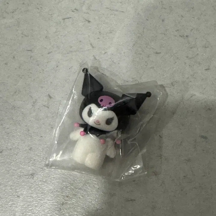 [BUNJANG] Sanrio Kuromi Gacha Figure / 산리오 쿠로미 가챠 피규어