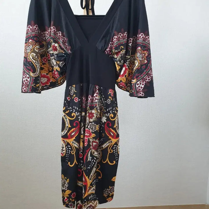 [BUNJANG] DShop Black Floral Long T-Shirt Dress Free Size / 디샵 블랙 플라워 롱티겸 원피스 신축성좋음 싸이즈F