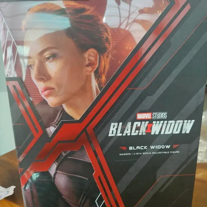[BUNJANG] Hot Toys Marvel Black Widow 1/6 Scale Figure / 핫토이 마블 블랙위도우 1/6 피규어 단순확인개봉 새상품