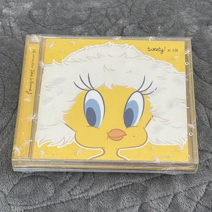 [BUNJANG] IU The Winning Tweety CD (Sealed) / 아이유 The Winning 트위티 CD 미개봉
