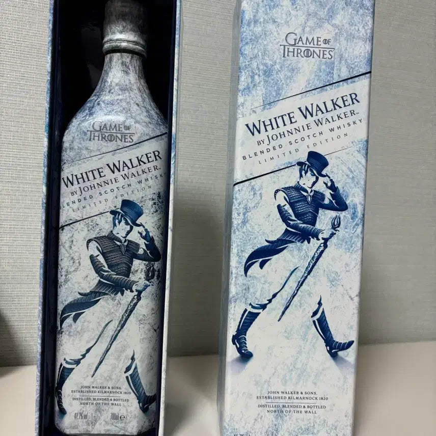 [BUNJANG] Johnnie Walker White Walker Edition Empty Bottle Set / 조니워커 에디션 화이트워커 공병(빈병)세트 입니다.