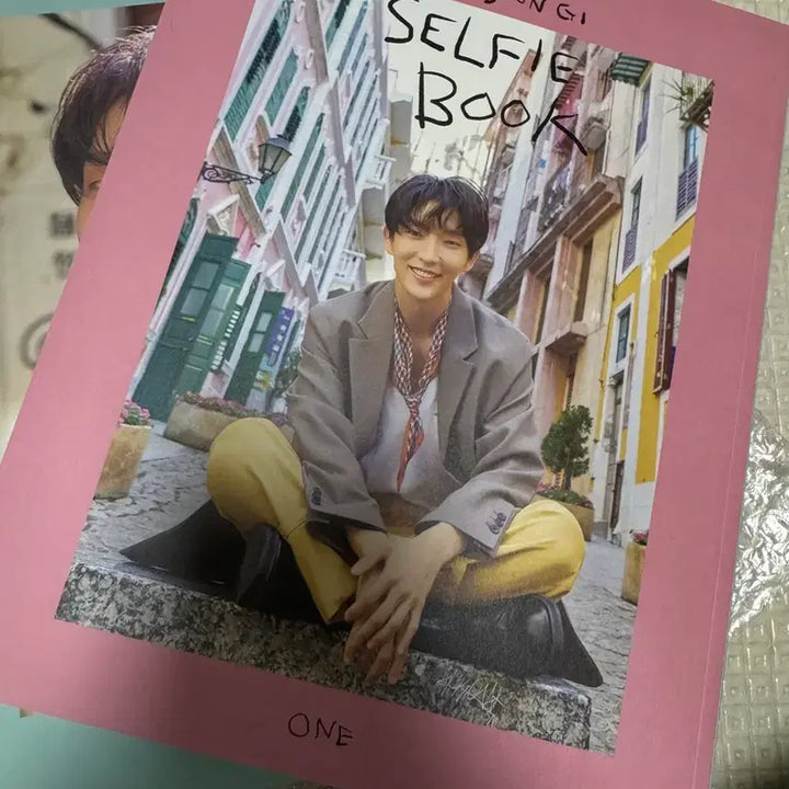 [BUNJANG] Lee Joon Gi 2020 Magazine Pictorial Photo Book / 이준기 2020 전문매거진 화보