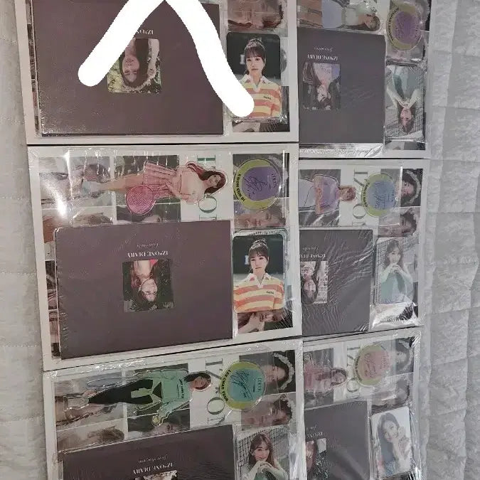 [BUNJANG] IZ*ONE Dicon Photobook Bundle Set (5 Types) Sealed / 미개봉)아이즈원 디아이콘 화보집 일괄판매(5종)