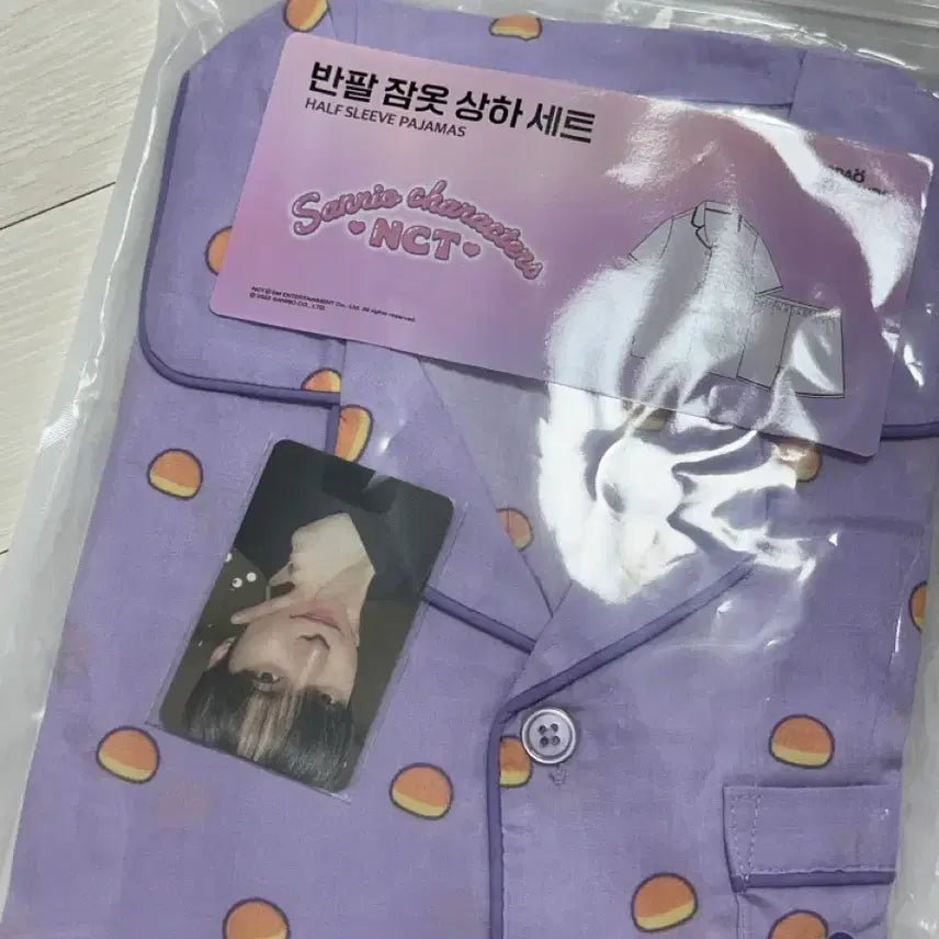 [BUNJANG] SPAO NCT Sanrio Short Sleeve Pajama Set + Photocard / 스파오 NCT 산리오 반팔 잠옷 세트+포카