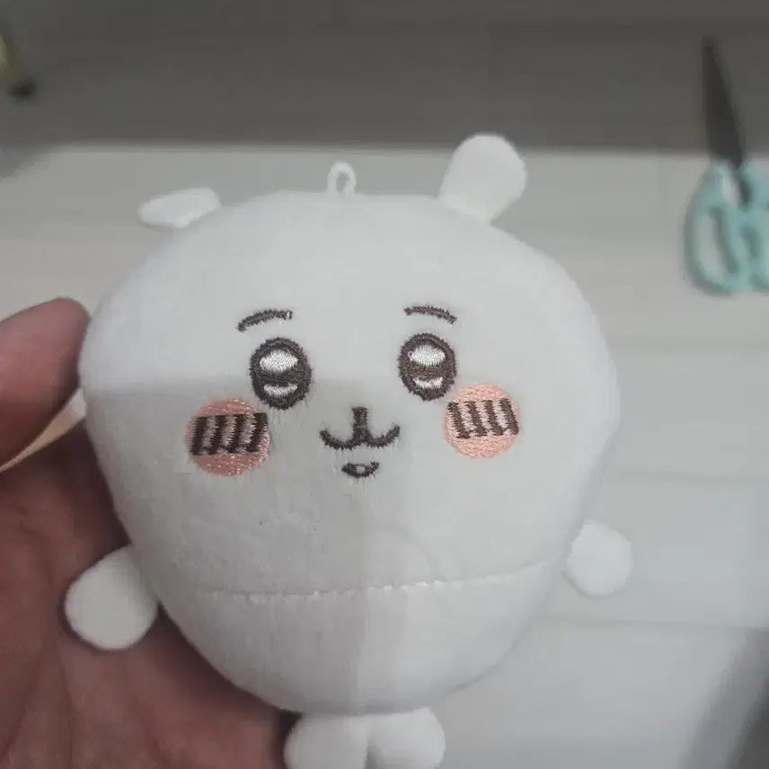 [BUNJANG] Chikawa White Character Doll Keychain / 흰색 치이카와 캐릭터 인형 키링