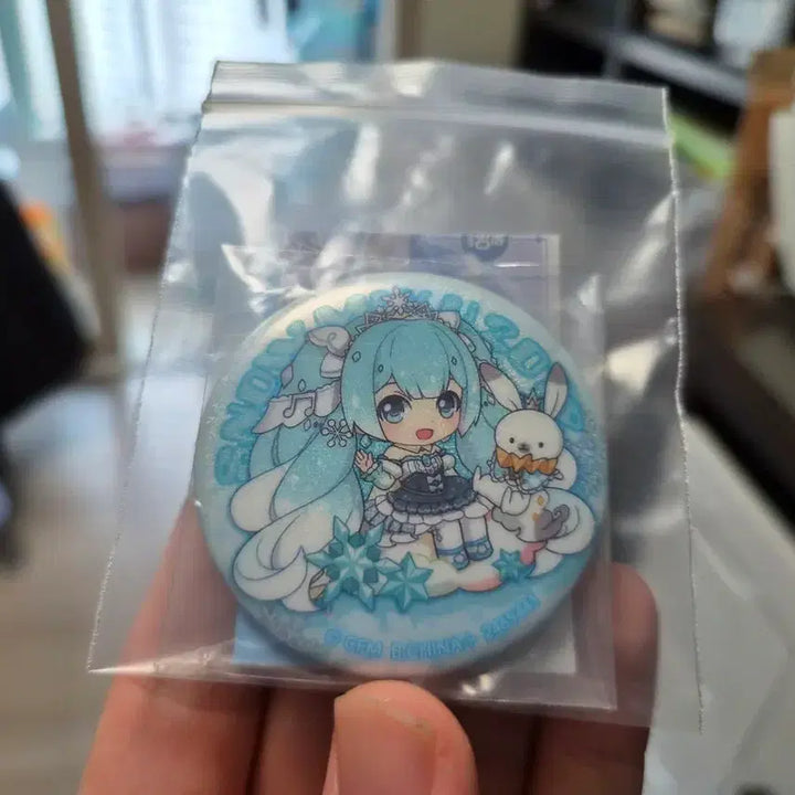 [BUNJANG] Yuki Miku 10th Anniversary 2019 Can Badge &amp; Strap Set / 2019년 10주년 유키미쿠 캔뱃지&amp;스트랩 Set
