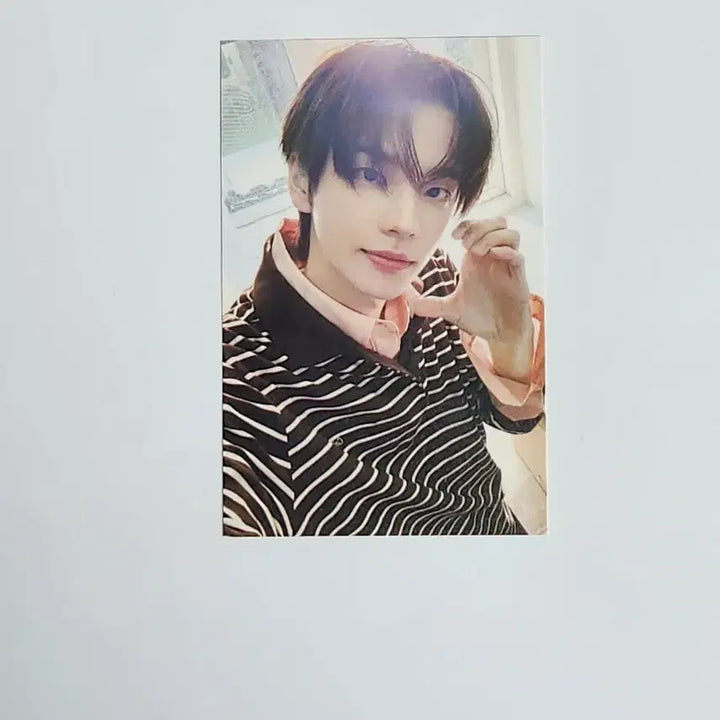 [BUNJANG] TWS Shinyu Lucky Draw Photocard / 투어스 신유 특전포카