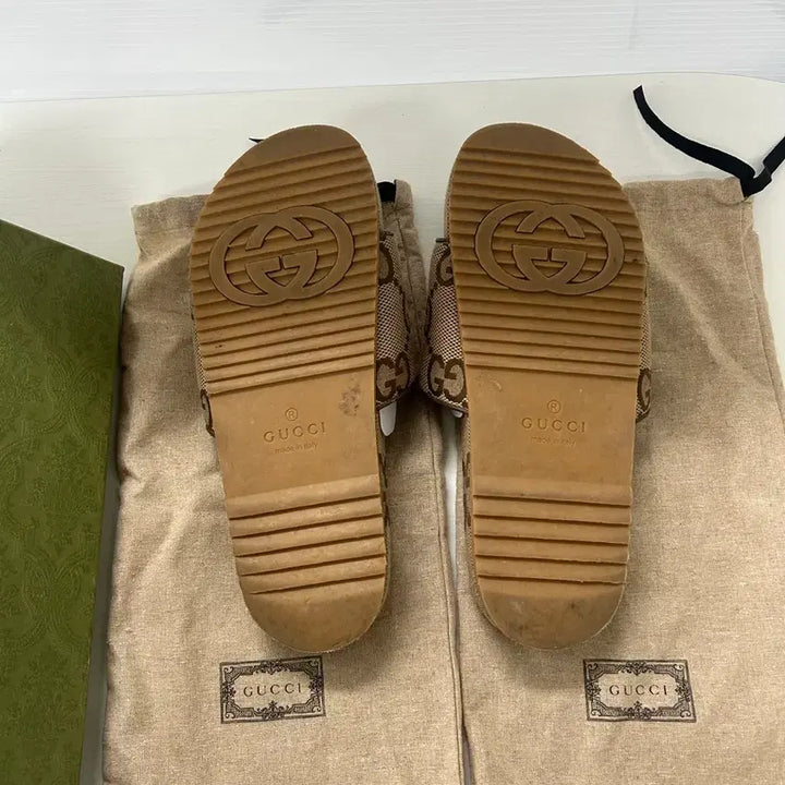[BUNJANG] Gucci GG Canvas Slide Slippers Brown / 구찌 GG 캔버스 슬라이드 슬리퍼 브라운