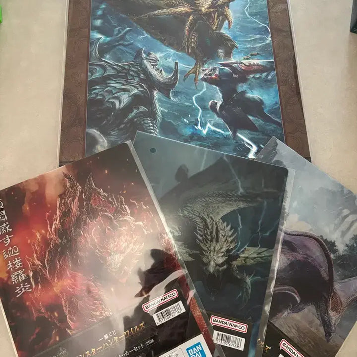 [BUNJANG] Monster Hunter B Prize Poster (Sealed) / 몬스터헌터 B상 포스터 미개봉
