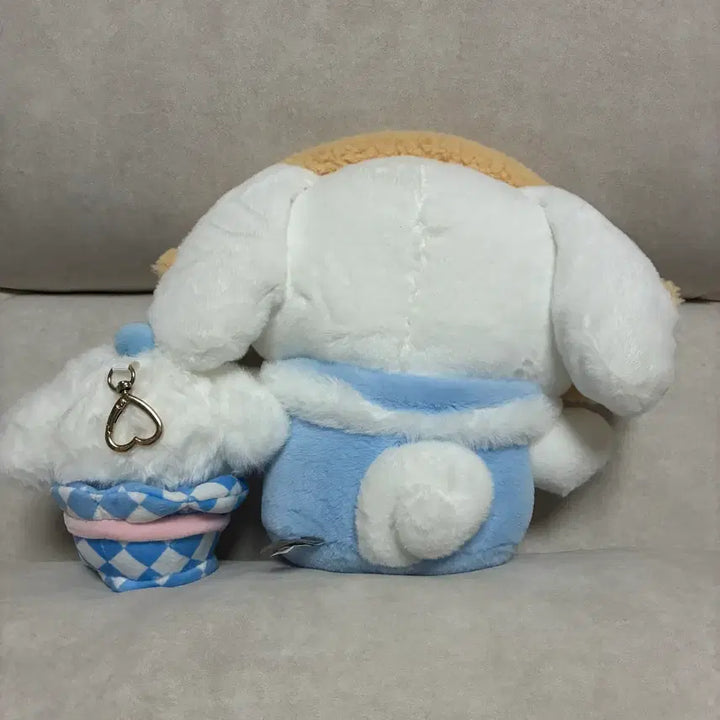 [BUNJANG] Sanrio Cinnamoroll Plush Set with Cupcake / 산리오 시나모롤 인형 세트