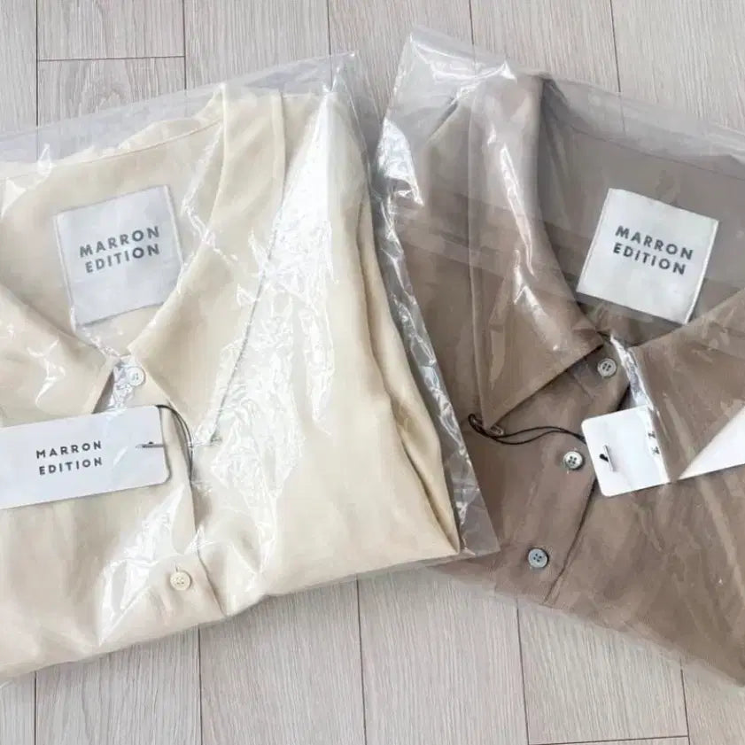 [BUNJANG] Maron Edition Ash Brown Low Neck Blouse / 마론에디션 애쉬브라운 로우넥 블라우스