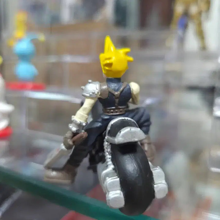 [BUNJANG] Final Fantasy VII Cloud &amp; Bike Figure Keychain / 파이널판타지7 클라우드 바이크 피규어 키링