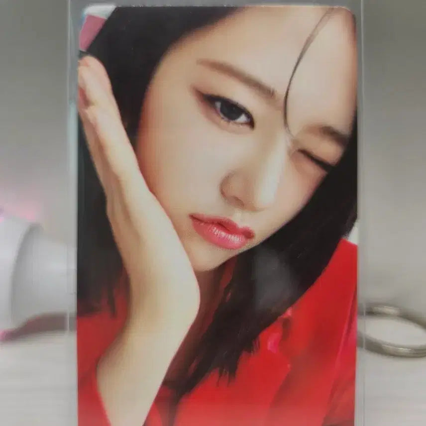 [BUNJANG] IVE (아이브) Wonyoung Emporia MD Photocard / 폭덤) IVE 이서 엠파시 MD 포카