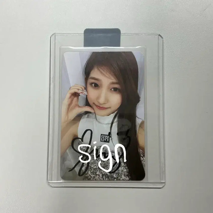 [BUNJANG] IVE Leeseo Signed Photocard / 아이브 이서 싸포 팔아요 !