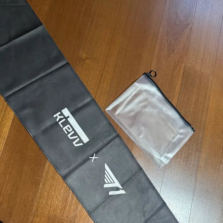 [BUNJANG] T1 x KLEVV Owner Sports Towel Bundle / 플레이엑스포 T1 x KLEVV 오너 oner 스포츠 타올 +도란 밴드