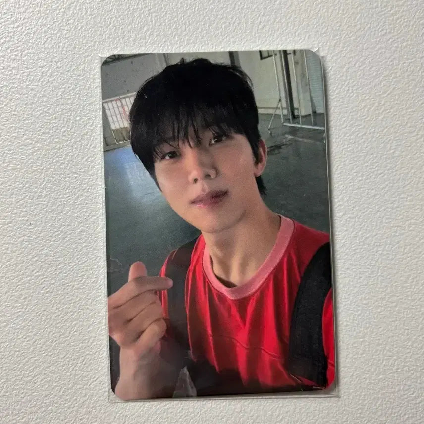[BUNJANG] DAY6 Dowoon Vans Overalls Photocard / 급처)) 데이식스 도운 반스 멜빵 포카