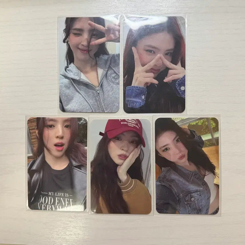 [BUNJANG] Han So Hee Giordano Photocard Bundle Set (5 pcs) / 지오다노 한소희 포카 5장 일괄