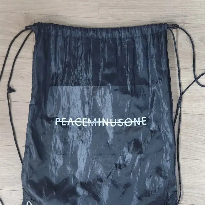 [BUNJANG] PEACEMINUSONE G-Dragon String Bag / 피스마이너스원 지드래곤 사녹 역조공 스트링백