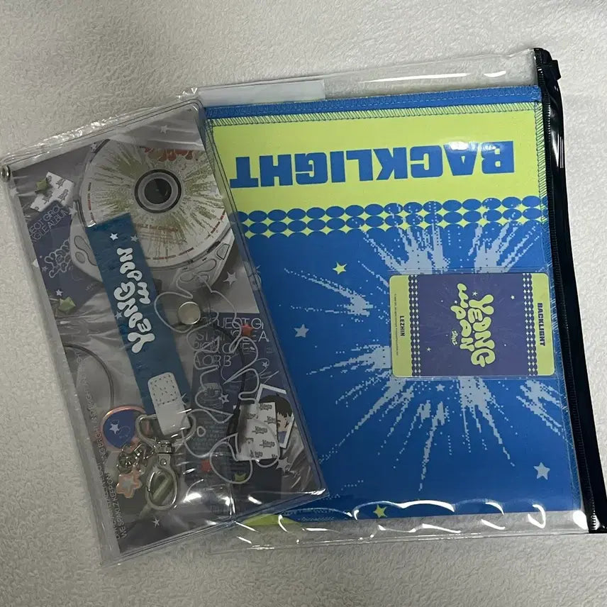 [SOLD OUT] 스파클즈 백라이트 쇼케이스 키트 + 슬로건 양도