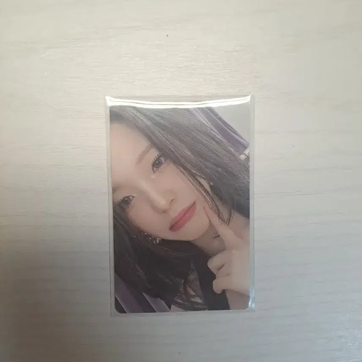 [BUNJANG] fromis_9 Jiheon Super Sonic Photocard / 프로미스나인 백지헌 수퍼소닉 포토카드 양도