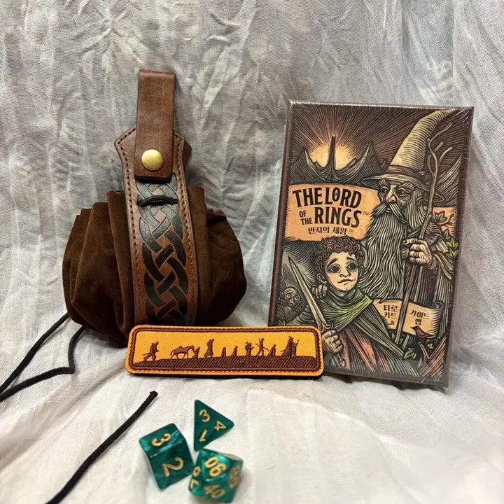[BUNJANG] Limited Edition Lord of the Rings Official Tarot Card Deck with Guidebook (Sealed) and Merchandise Set / 한정판 반지의제왕 공식 타로카드+가이드맵(미개봉)+굿즈