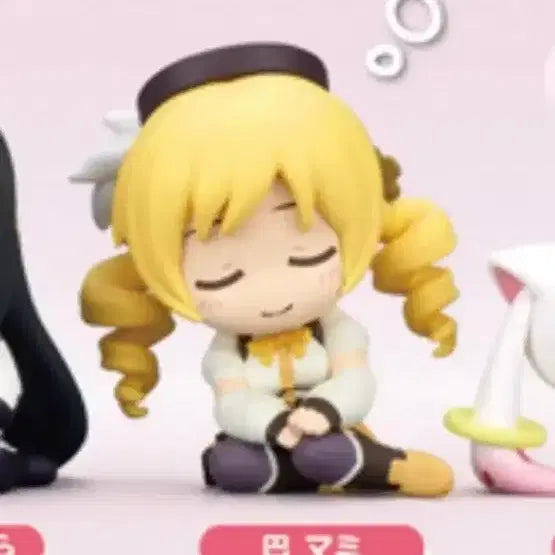 [BUNJANG] Puella Magi Madoka Magica Mami Tomoe Onemutan / Shoulder Hug Gacha Bundle / 마법소녀 마도카 마기카 마미 오네무탄/어깨쿵 가챠 일괄 마마마