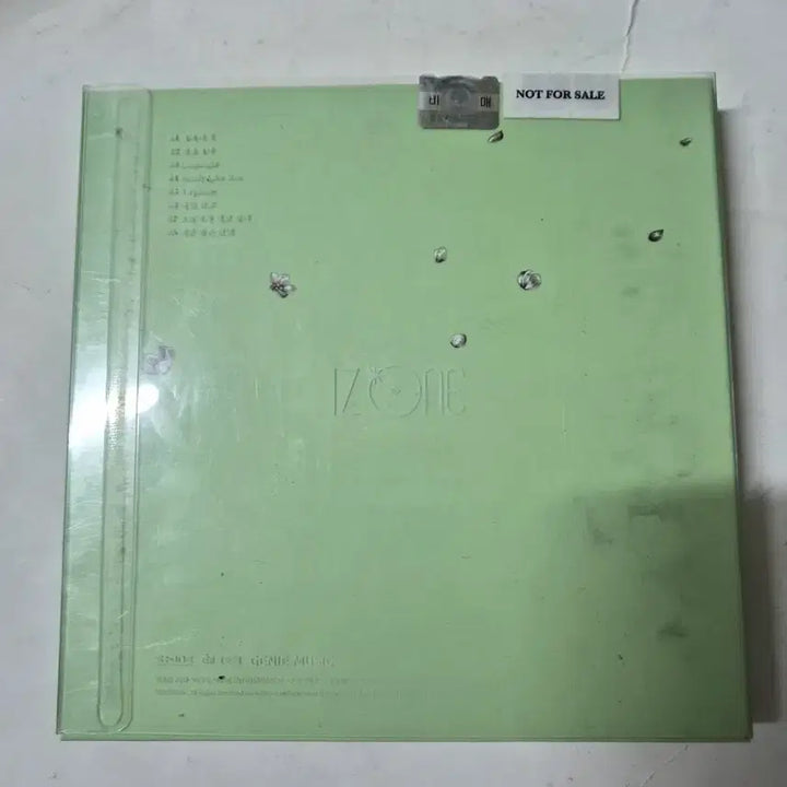 [BUNJANG] IZ*ONE HEART*IZ Autographed CD (Not for Sale) / (비매)아이즈원 HEART*IZ 전멤버 친필사인반cd 올려봅니다