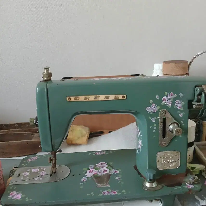 [BUNJANG] Antique Sewing Machine / 골동품 미싱