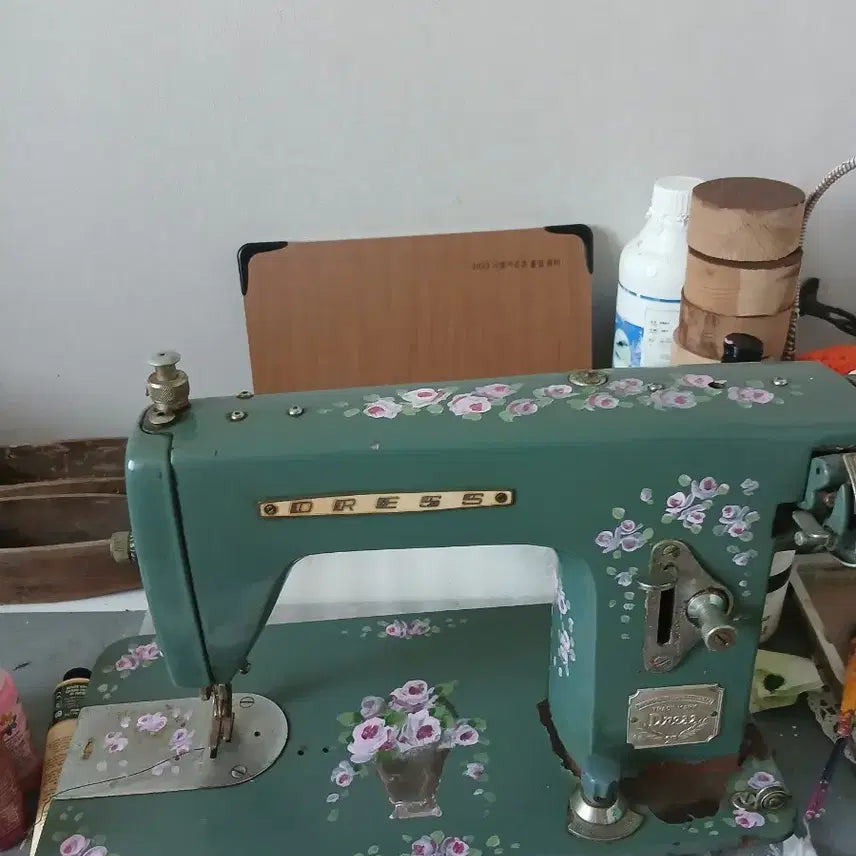 [BUNJANG] Antique Sewing Machine / 골동품 미싱