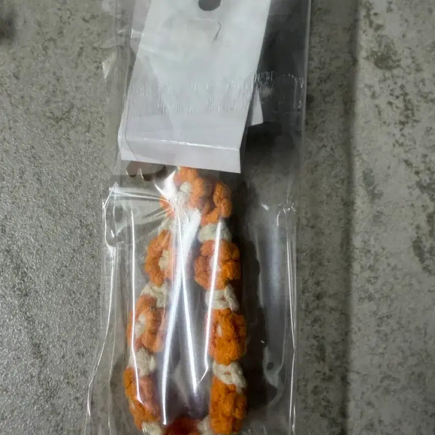 [BUNJANG] Sanrio Limited Edition Usahana Strap - Orange / 산리오 한정판 우사하나 스트랩 오렌지