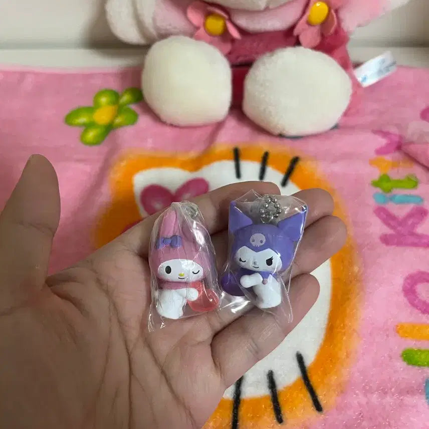 [BUNJANG] My Melody &amp; Kuromi Gacha Capsule Toy / 마멜+쿠로미 가챠